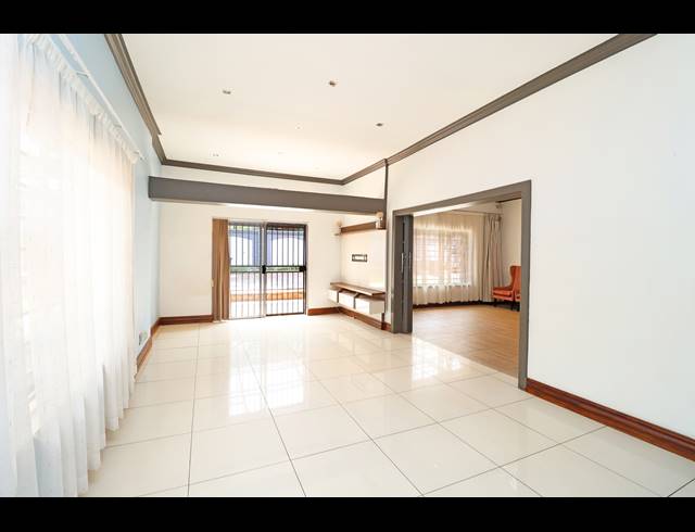 4 BEDROOM HOUSE FOR SALE IN CYRILDENE